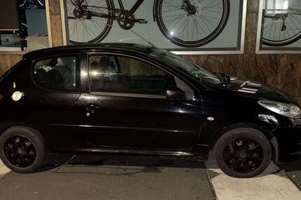 Peugeot 206 114.000 km 2.900 &euro; Dortmund 44135