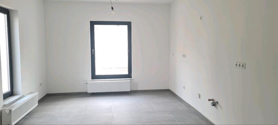 Einfamilienhaus Leidersbach - 5 Zimmer, 143 m&sup2;, 2.200&euro; | Angebot:24581063
