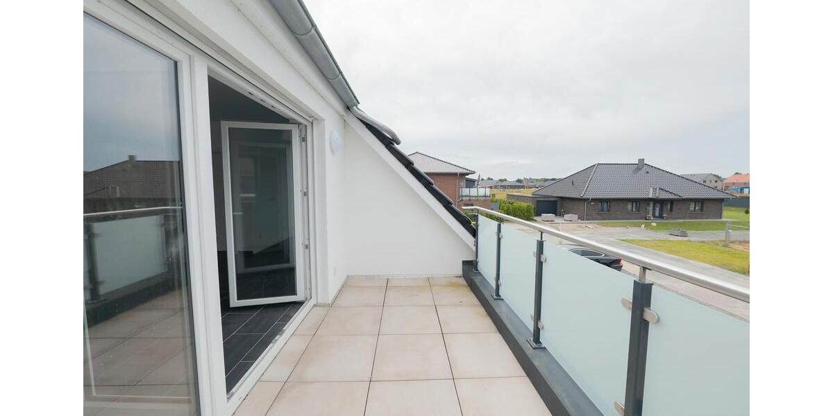 Dachgeschoßwohnung Hemmoor - 3 Zimmer, 96 m&sup2;, 995&euro; | Angebot:22732375