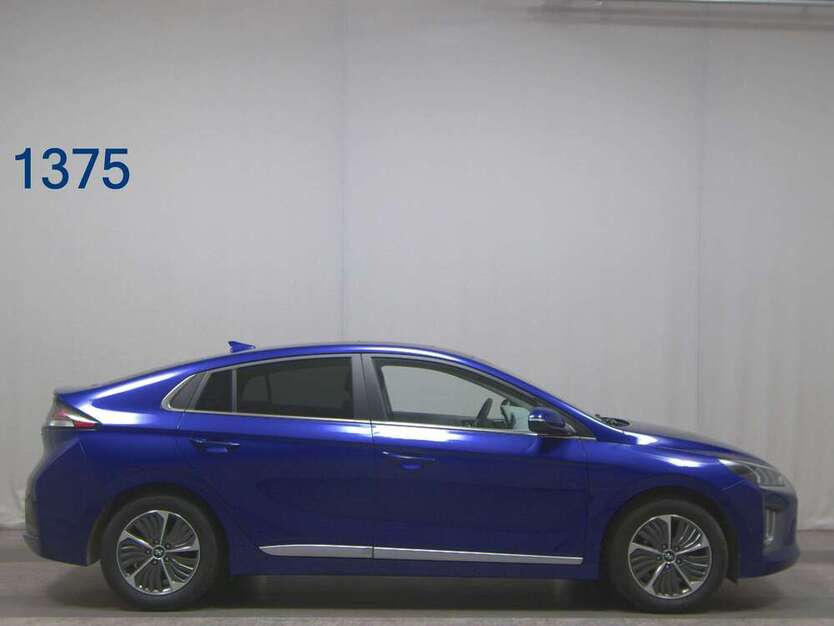 IONIQ
