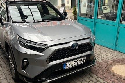 Toyota RAV 4 16.500 km 49.400 &euro; Illingen 66557