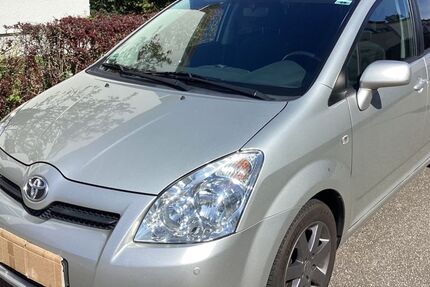 Toyota Corolla Verso 129.500 km 6.200 &euro; Landau 76829