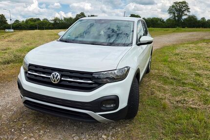VW T-Cross 64.000 km 14.500 &euro; Elmshorn 25336