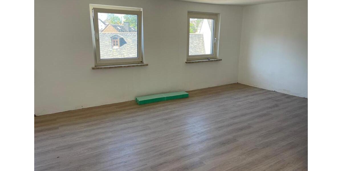Etagenwohnung Münchberg - 4 Zimmer, 106 m&sup2;, 1.080&euro; | Angebot:26310238