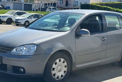VW Golf 329.000 km 1.250 &euro; Balingen 72336