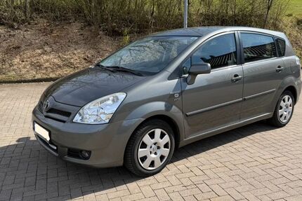 Toyota Corolla Verso 189.000 km 4.000 &euro; Aerzen 31855