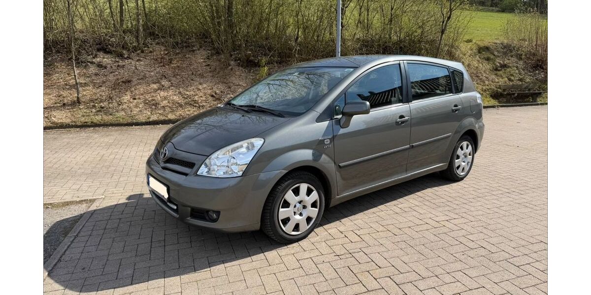 Toyota Corolla Verso 189.000 km 4.000 &euro; Aerzen 31855