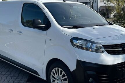 Opel Vivaro 110.000 km 13.380 &euro; Langen 63225