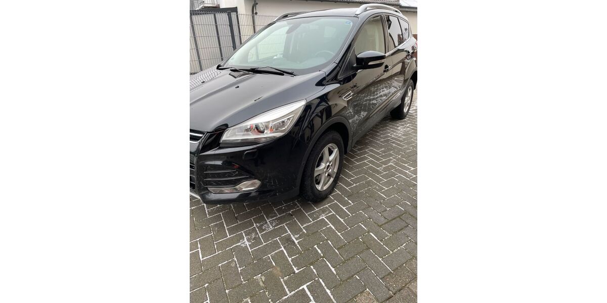 Ford Kuga 145.000 km 13.700 &euro; Cloppenburg 49661