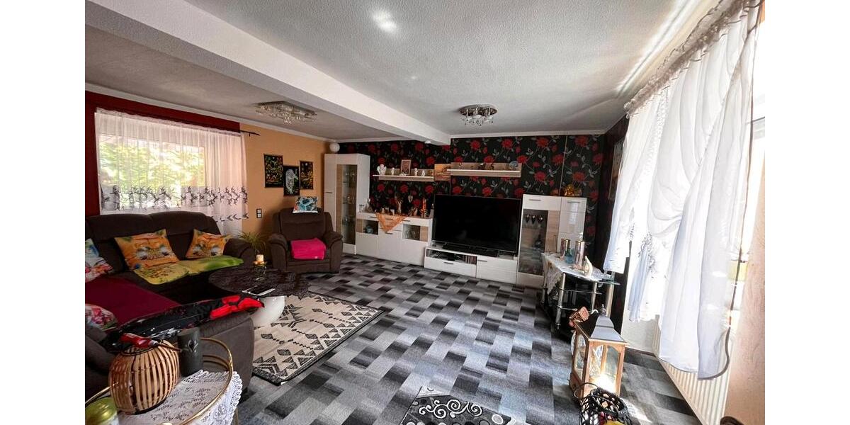 Einfamilienhaus Zörbig - 4 Zimmer, 120 m&sup2;, 150.000&euro; | Angebot:25840180