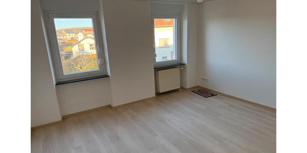3 ZKB Wohnung im OG 3 zimmer