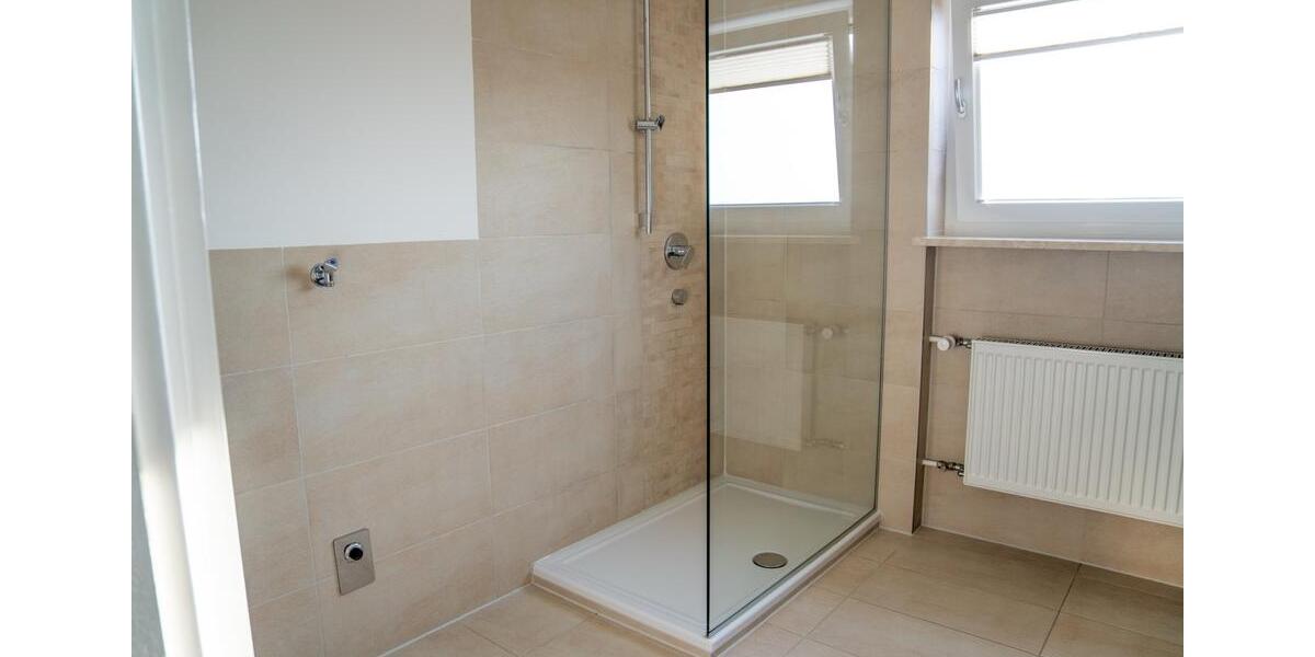 Etagenwohnung Regensburg Galgenberg - 5 Zimmer, 119 m&sup2;, 1.940&euro; | Angebot:25881477