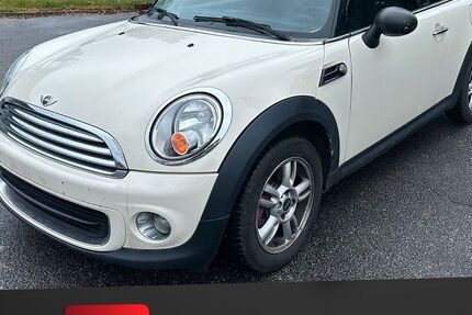 Mini ONE 176.946 km 3.998 &euro; Blaibach 93476