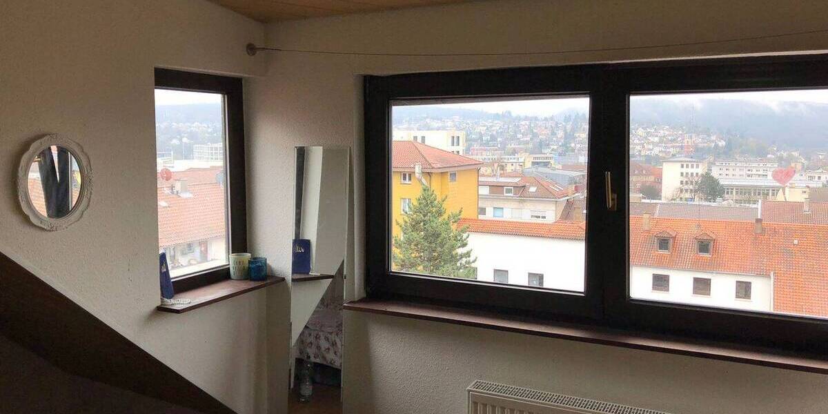 Etagenwohnung Pforzheim Nordstadt - 5 Zimmer, 140 m&sup2;, 299.000&euro; | Angebot:19957912