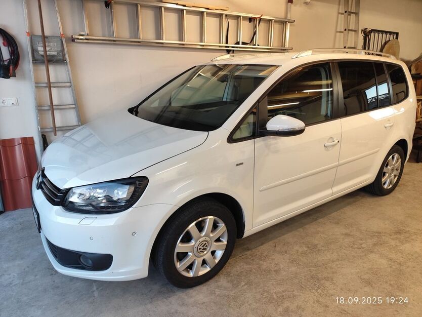 VW Touran 100.000 km 13.800 € Kaltental 87662