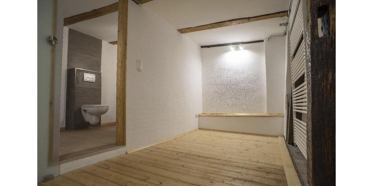 Einfamilienhaus Melsungen - 2 Zimmer, 95 m&sup2;, 900&euro; | Angebot:25943188