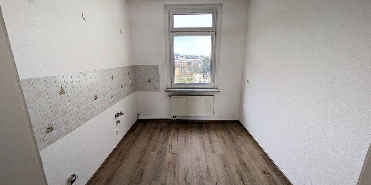 Etagenwohnung Meerane - 3 Zimmer, 85 m&sup2;, 400&euro; | Angebot:26788079