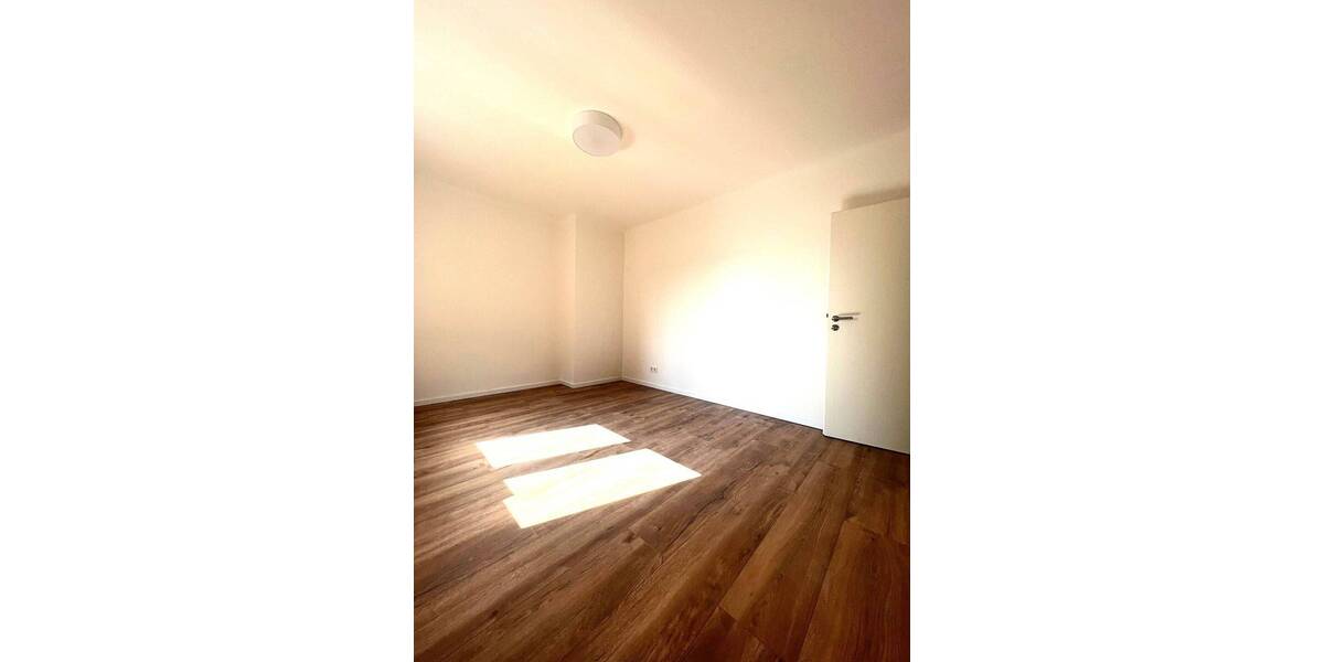 Moderne 4-Zimmer-Wohnung in Ensheim - saniert, hell und ab 01.08. verfügbar - Etagenwohnung Saarbrücken-Halberg Ensheim | Angebot:26954962
