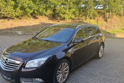 Opel Insignia 125.536 km 1.999 &euro; München 81243