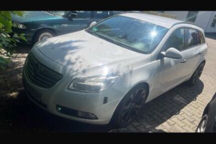 Opel Insignia 295.000 km 3.500 &euro; Radevormwald 42477