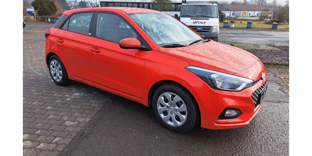 Hyundai i20 55.320 km 9.790 &euro; Lebach 66822