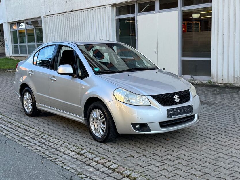 Suzuki SX4 160.000 km 1.999 € Chemnitz 09120