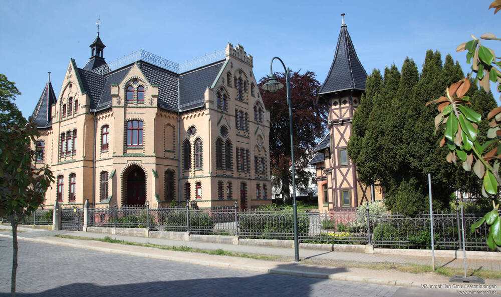 Repräsentative Praxisräume mit neuem Fahrstuhl !!! zimmer