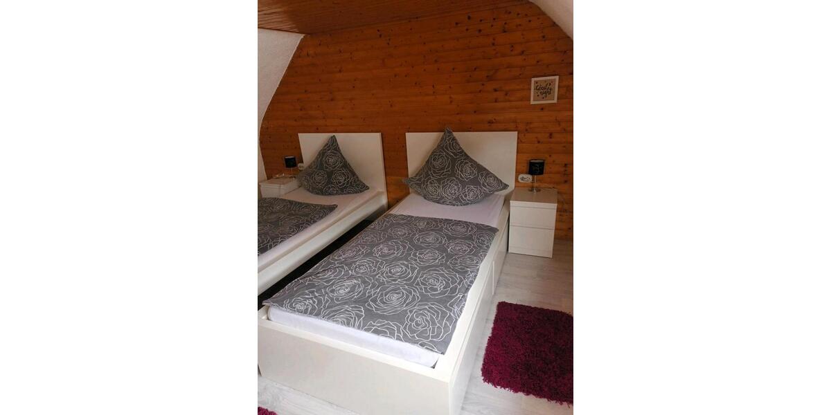 Schöne 2, 5 ZKB Wohnung möbeliert 2 zimmer