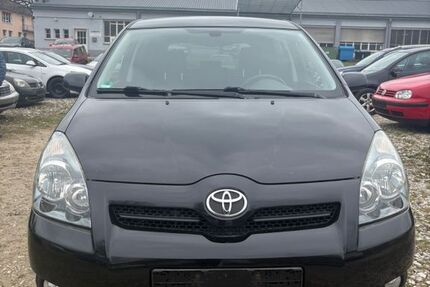 Toyota Corolla Verso 239.217 km 2.000 &euro; Wehingen 78564