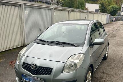Toyota Yaris 183.500 km 2.999 &euro; Pöcking 82343
