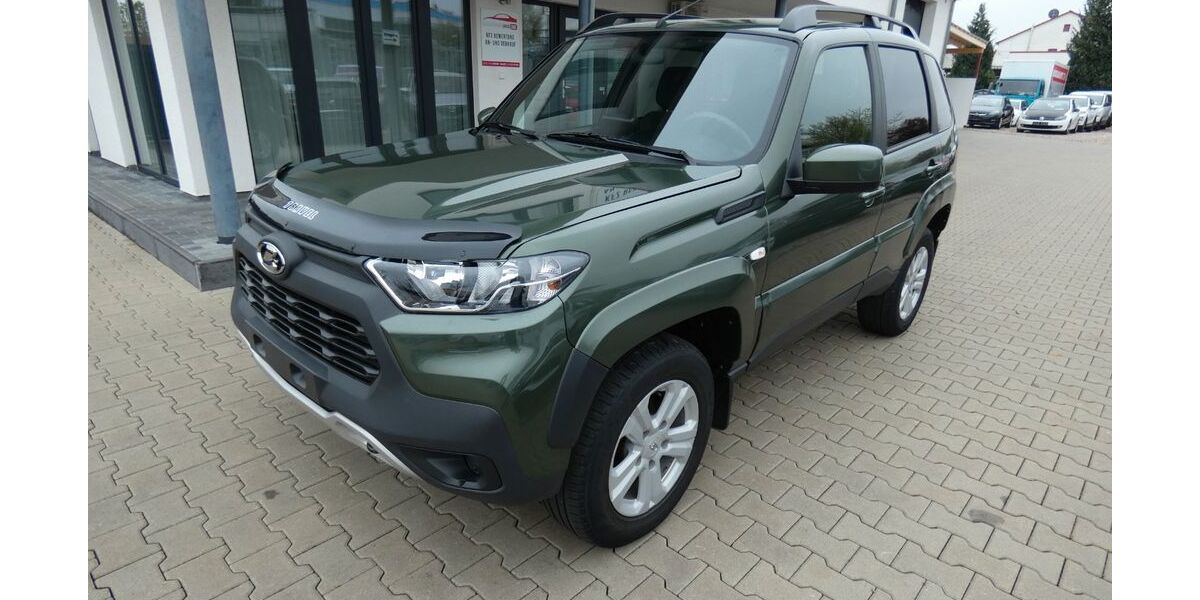 Lada Niva 37.000 km 15.990 &euro; Erfurt 99087