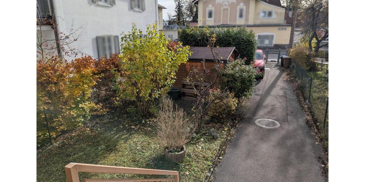 Helle 2 Zimmer Wohnung, zentral und ruhig in Krailling 2 zimmer