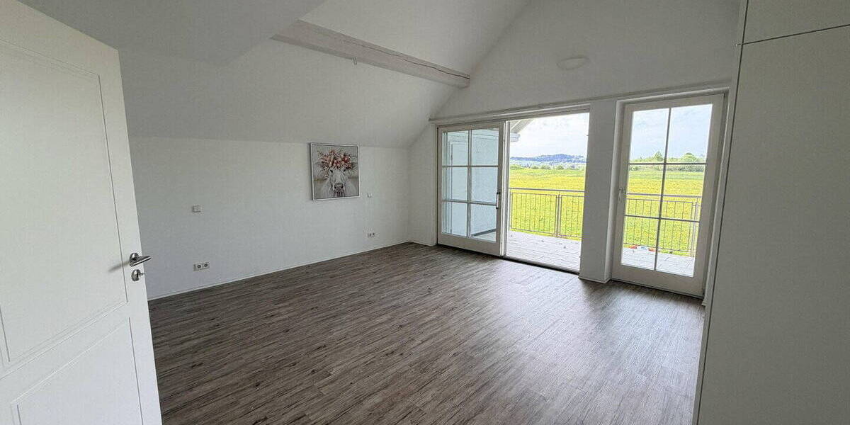 Etagenwohnung Weiler-Simmerberg Ellhofen - 4 Zimmer, 150 m&sup2;, 1.350&euro; | Angebot:26351639