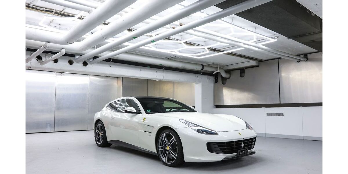 Ferrari GTC4Lusso 43.000 km 189.000 &euro; Berlin 10625