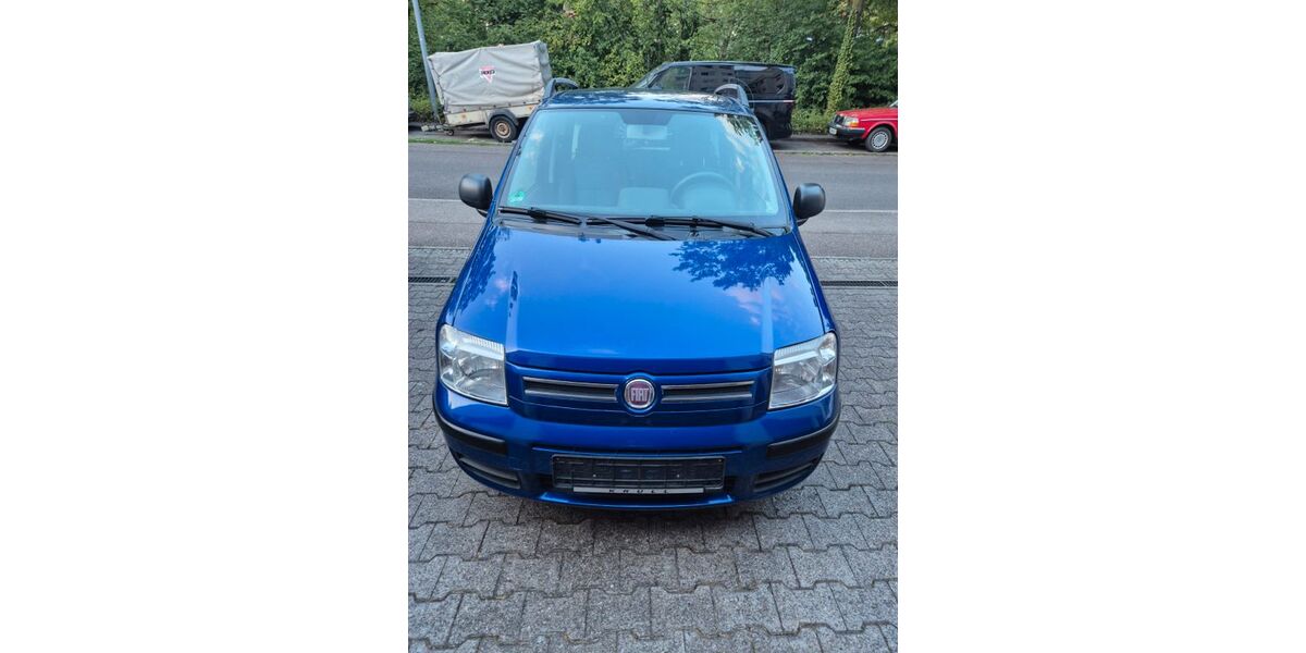 Fiat Panda 89.500 km 3.350 &euro; Esslingen am Neckar 73732