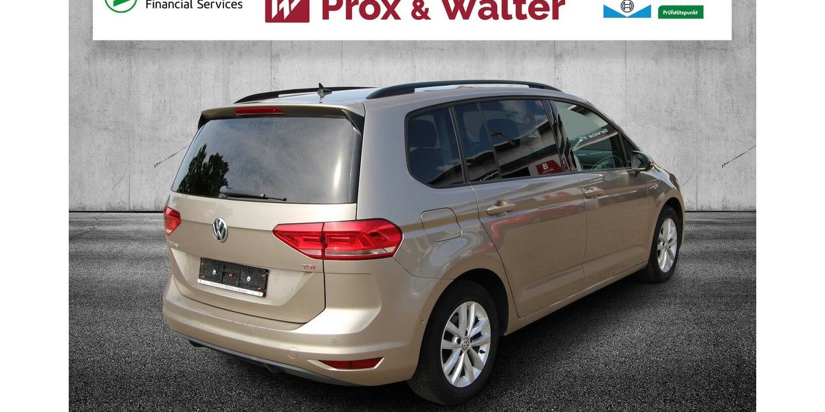 VW Touran 1.6 TDI BMT 7-DSG Comfortline NAVI+ACC 151.032 km 13.900 &euro; Hagenow 19230