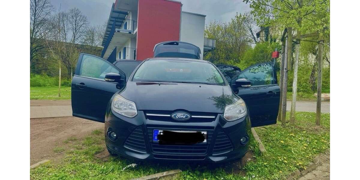 Ford Focus 174.000 km 4.999 € Friedberg 86316