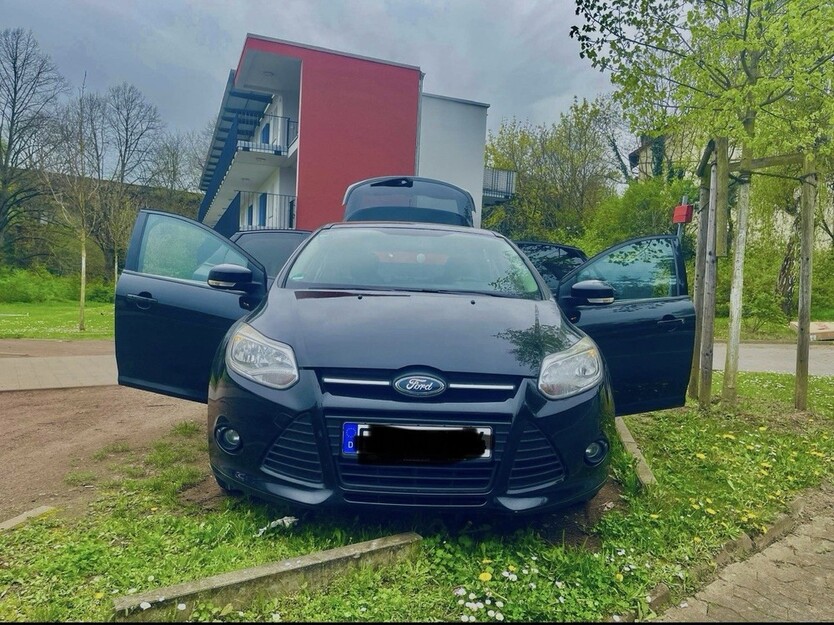 Ford Focus 174.000 km 4.999 € Friedberg 86316