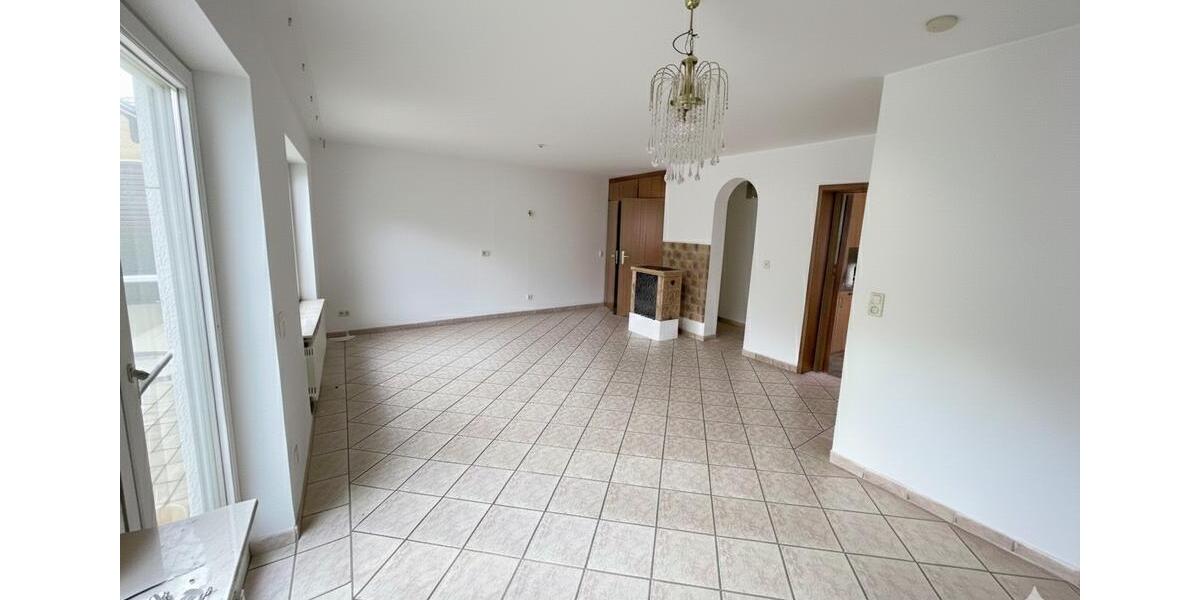 Reihenhaus Berg - 4 Zimmer, 110 m&sup2;, 1.500&euro; | Angebot:24743692