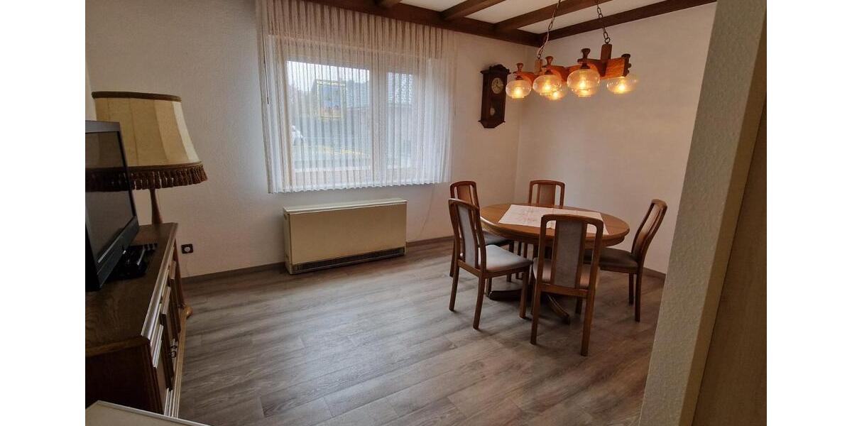 Ihr Zuhause. Ihr Projekt. Raum und Werkstatt inklusive. 2 zimmer