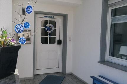 Bezugsfertige Immobilie mit sehr gepflegtem Grundstück 8 zimmer