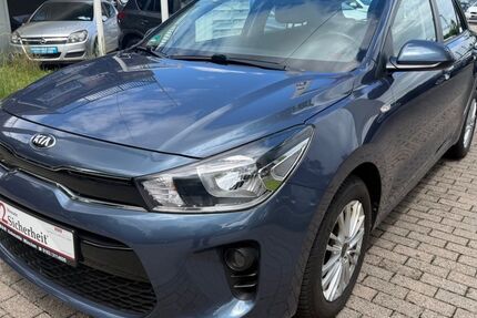 Kia Rio 83.255 km 8.900 &euro; München 81825