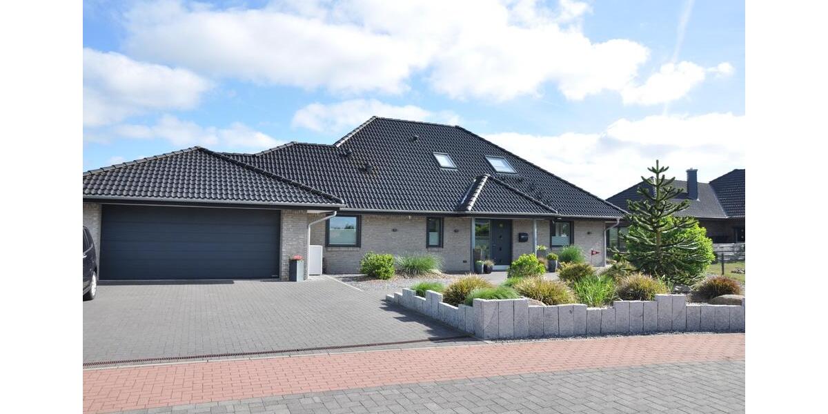 Einfamilienhaus Kropp - 6 Zimmer, 215 m&sup2;, 705.000&euro; | Angebot:27218212