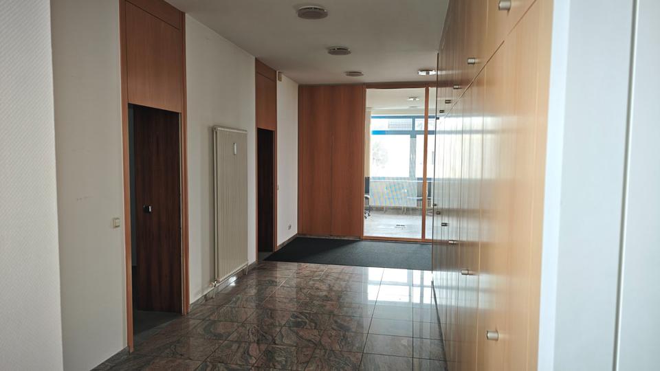 500m² Gewerbeanwesen in zentraler Lage von Landsweiler-Reden zimmer