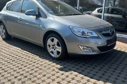 Opel Astra 186.705 km 4.490 € Göttingen 37081