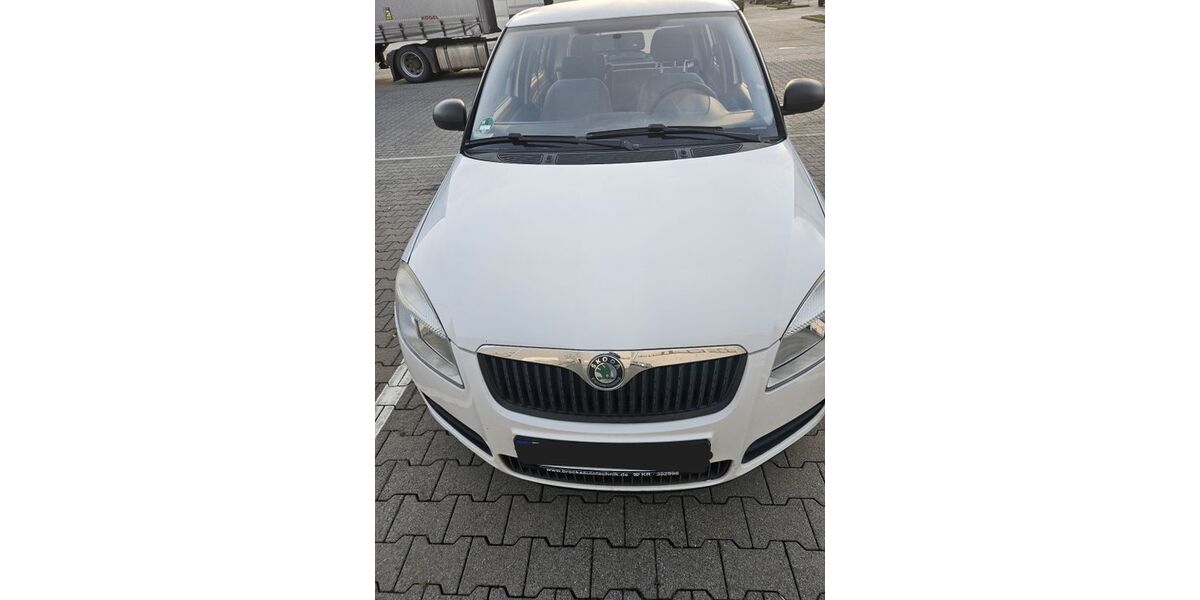 Skoda Fabia 105.000 km 1.900 &euro; Kelsterbach 65451