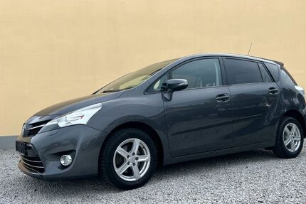 Toyota Verso 98.100 km 11.950 &euro; Dresden 01109
