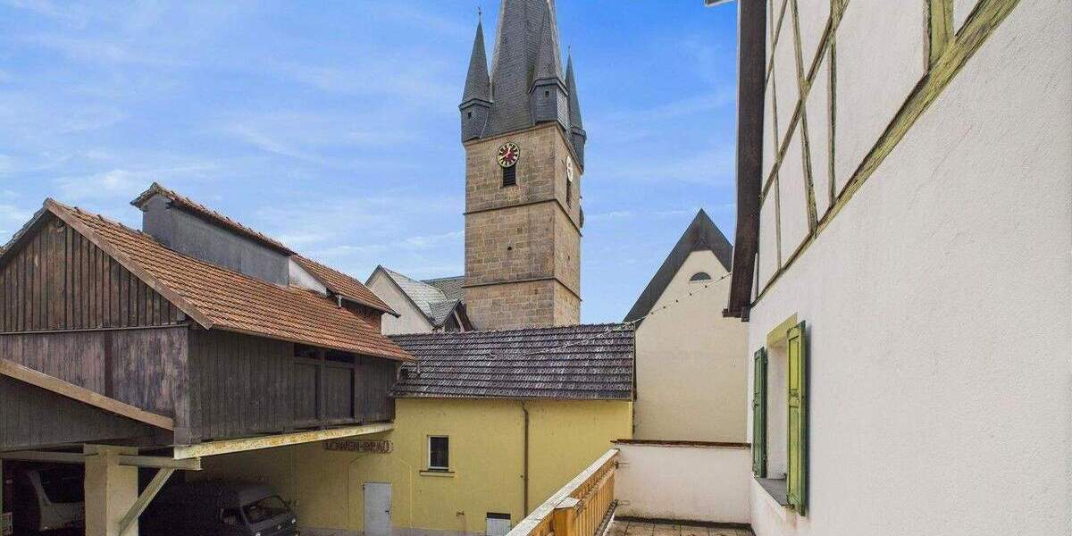 Einfamilienhaus Baunach - 9 Zimmer, 280 m&sup2;, 2.150&euro; | Angebot:26675744