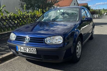 VW Golf 157.682 km 2.500 € Igensdorf 91338