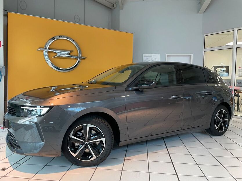 Opel Astra 1.474 km 22.490 € Olpe 57462